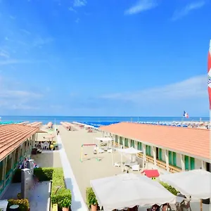  Apartment Attico Al Mare