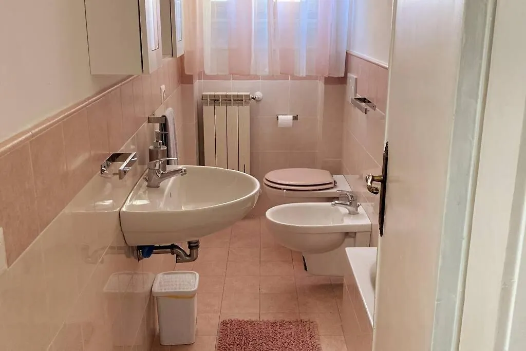 Casa Augusta Apartment Viareggio Italy